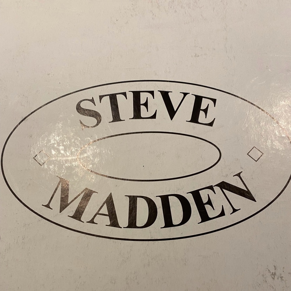 NEW Steve Madden Koraa Booties - Picture 7 of 8
